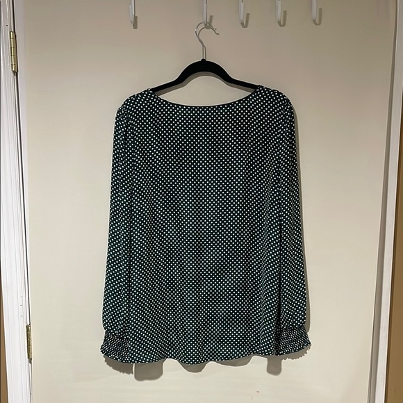 NWOT LOFT Women’s Green and White Crew Neck Long Sleeve Blouse Elegant Top SZ XL - Picture 9 of 9